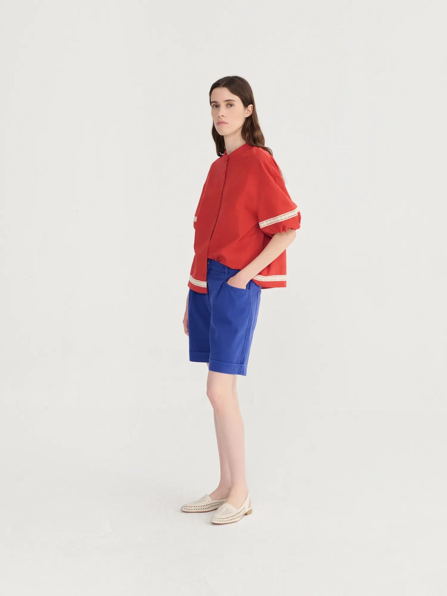 Contrast‑trim puff sleeve shirt