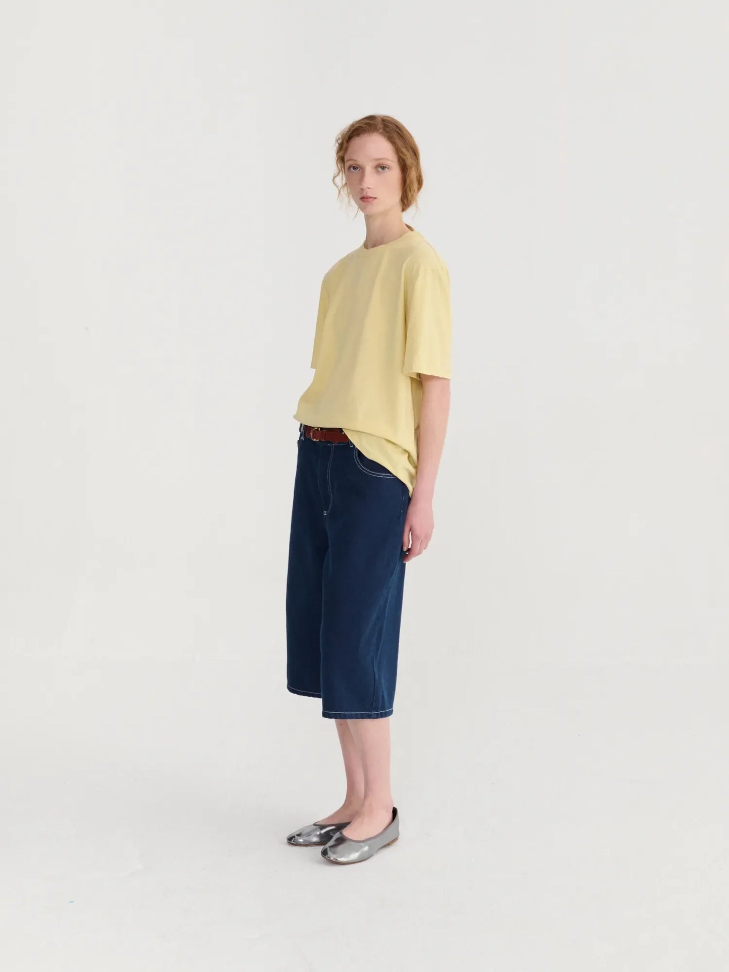Contrast‑stitching denim bermuda