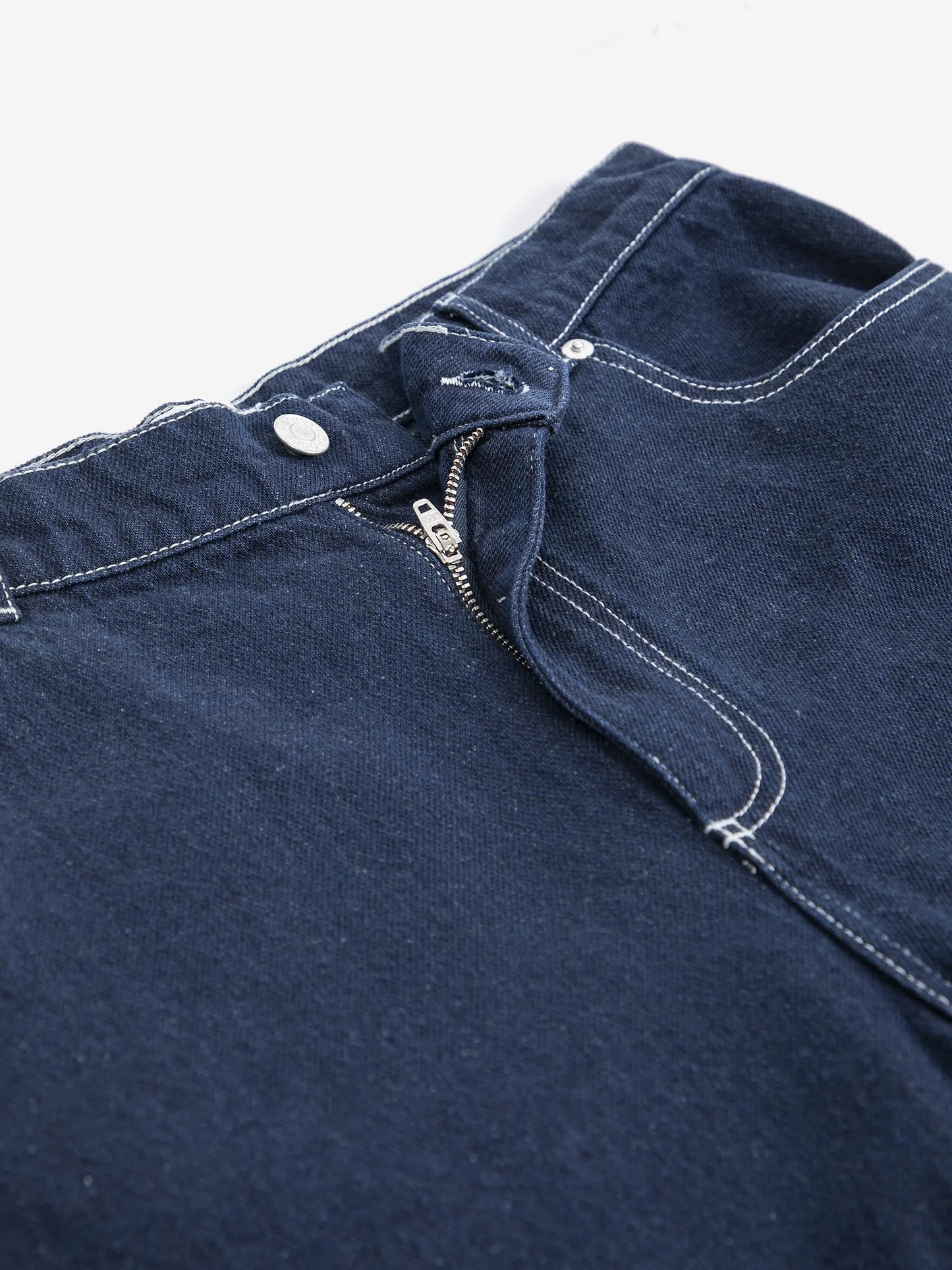 Contrast‑stitching denim bermuda